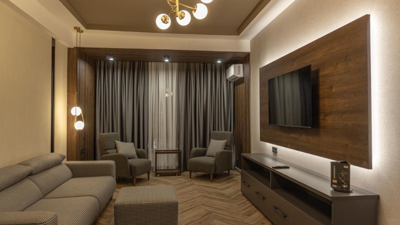 Five Hotel Bishkek Luaran gambar