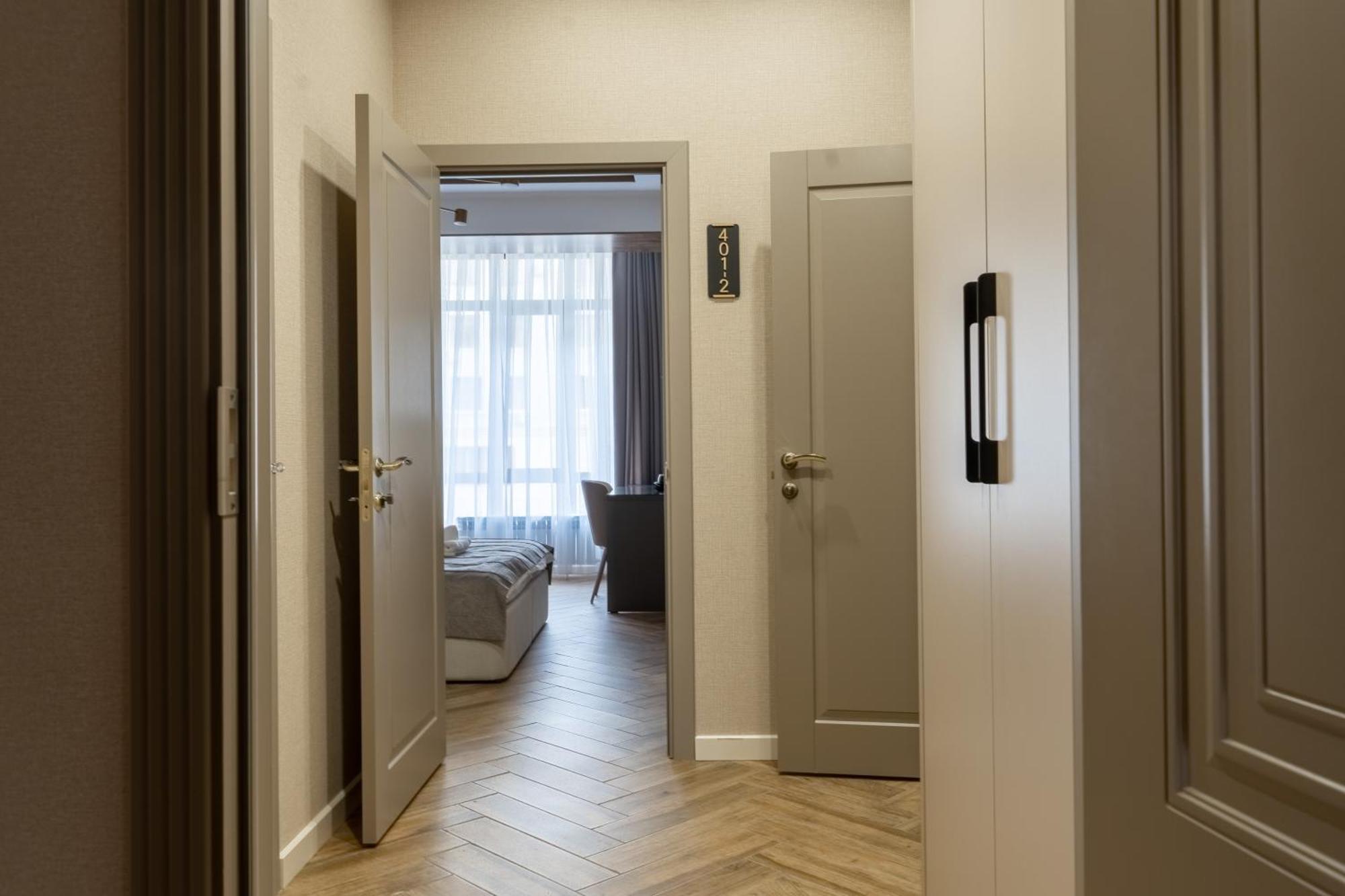 Five Hotel Bishkek Luaran gambar